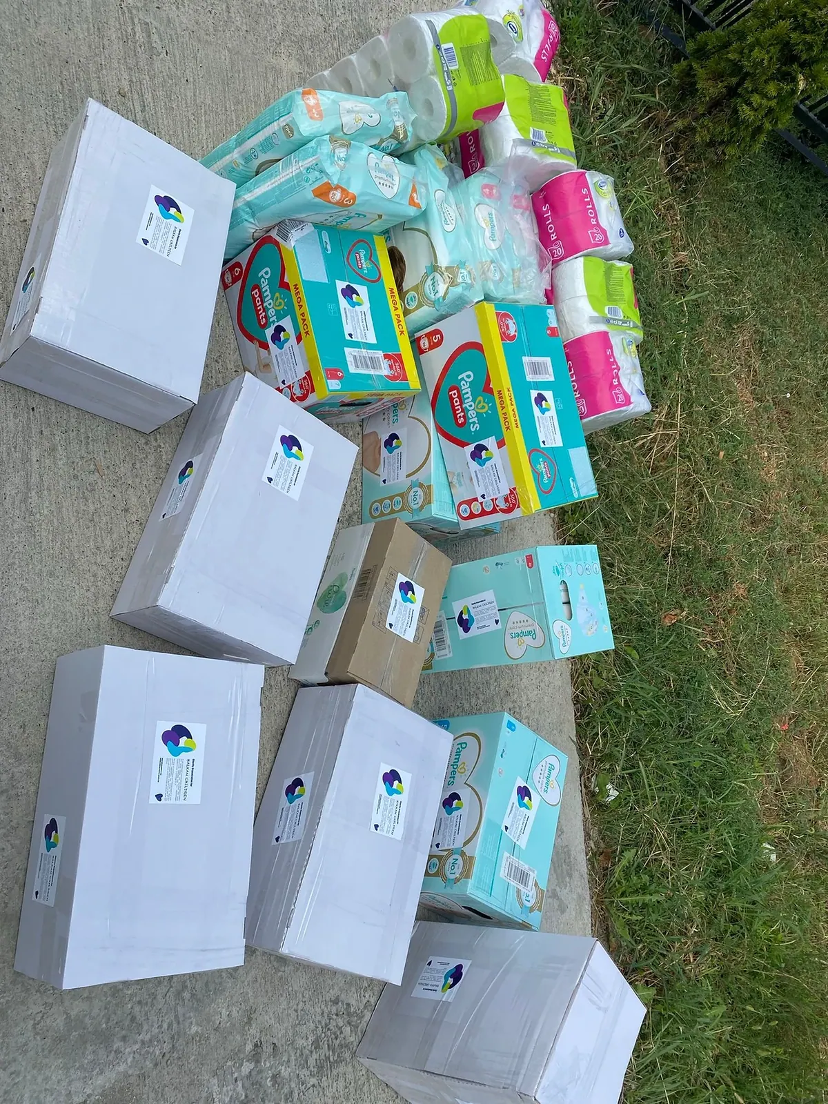 15 boxes of hygiene supplies for the children’s shelter in Vranje, Serbia – photo 3